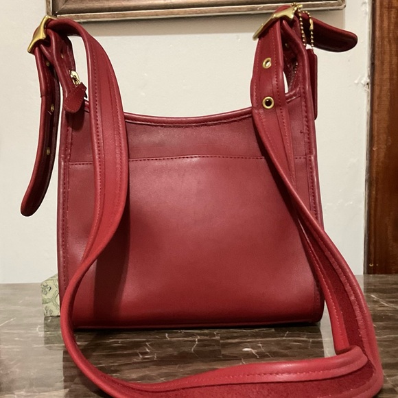 Coach Vintage Red Leather Crossbody Bag EC 9997 Made In USA - Picture 1 of 12